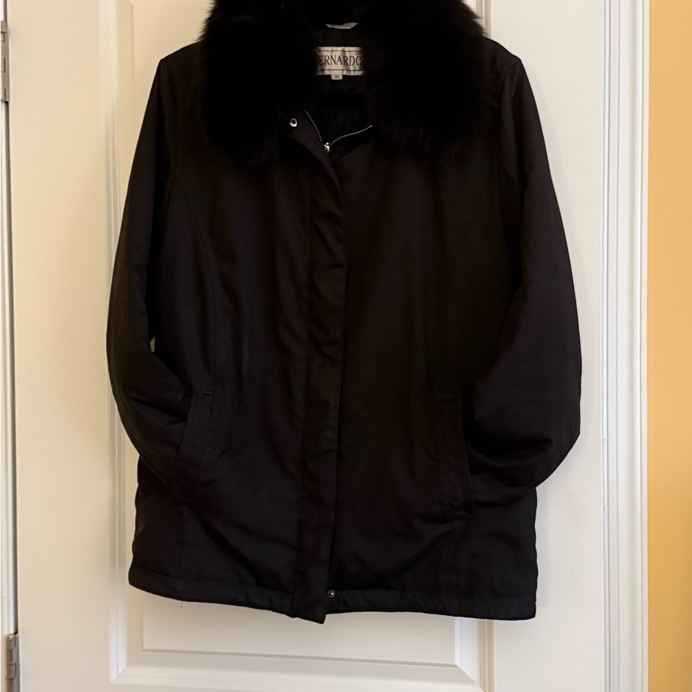 Bernardo Black Women's Puffer Coat with Fur Trim